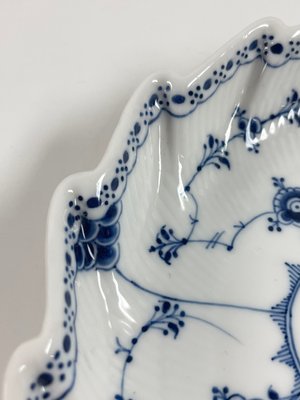 Royal Copenhagen fad i bladform nr. 548