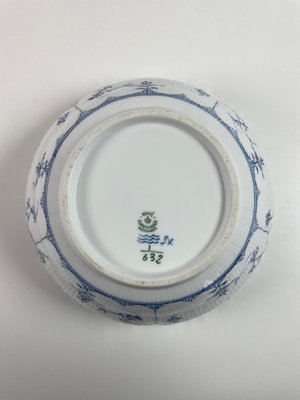 Sjælden royal Copenhagen skål nr. 632 halvblonde.