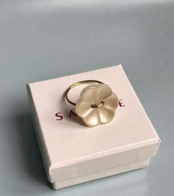 Mette Saabye ring i 18 kt guld