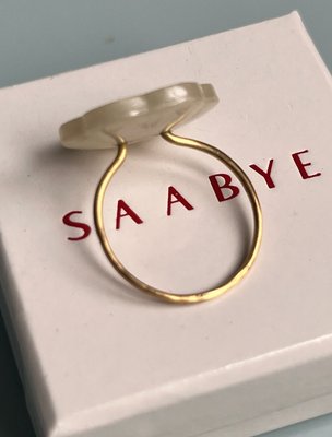 Mette Saabye ring i 18 kt guld