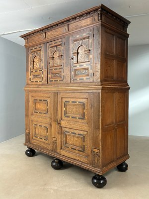 Hollandsk renæssanceskab i eg ca. 1870
