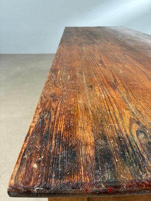 Rustikt gammelt plankebord