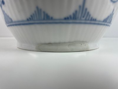 Royal Copenhagen Musselmalet Riflet Chokoladekande med låg nr 1/30