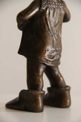 Bronzefigur af pige