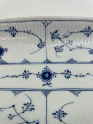 Royal Copenhagen Musselmalet Riflet sellerifad nr. 297