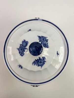 Royal Copenhagen Blå Blomst Kantet suppeterrin nr. 8532/203