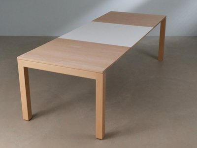Spisebord m. 2 tillægsplader