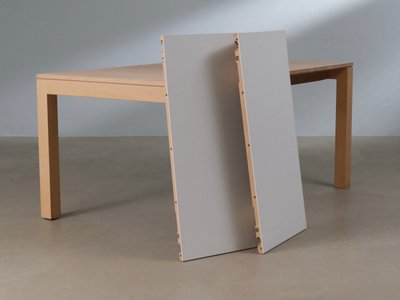 Spisebord m. 2 tillægsplader