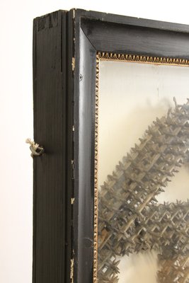 Sømands nørklerier dansk folk art i glasmontre