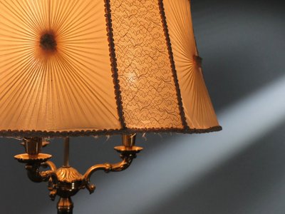 Antik gulvlampe