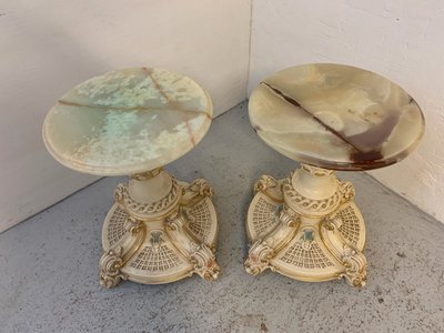 Piedestal x 2, med marmortop