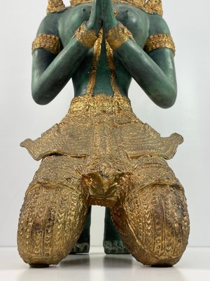 Thailandsk Buddha i grøn og guld