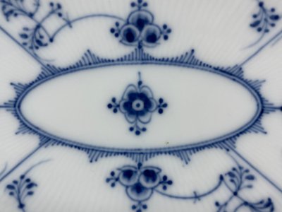 Royal Copenhagen Musselmalet Halvblonde ovalt assiet nr. 613