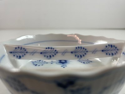 Royal copenhagen Musselmalet rund asiet nr. 1