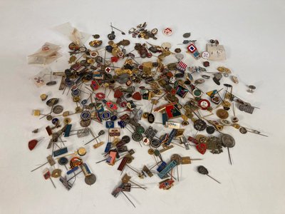 Pins, Stort Lot