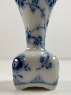 Royal Copenhagen helblonde vase nr 1911